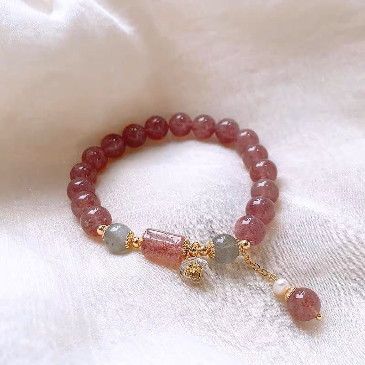 Strawberry quartz healing crystal bracelet feminine jewelry